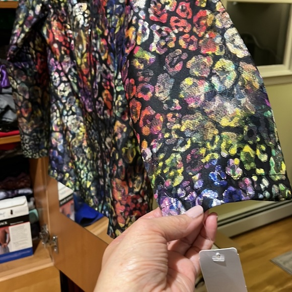 Stunning Multi color jacket Brand New, size M perfect for the Holiday! - Picture 3 of 7